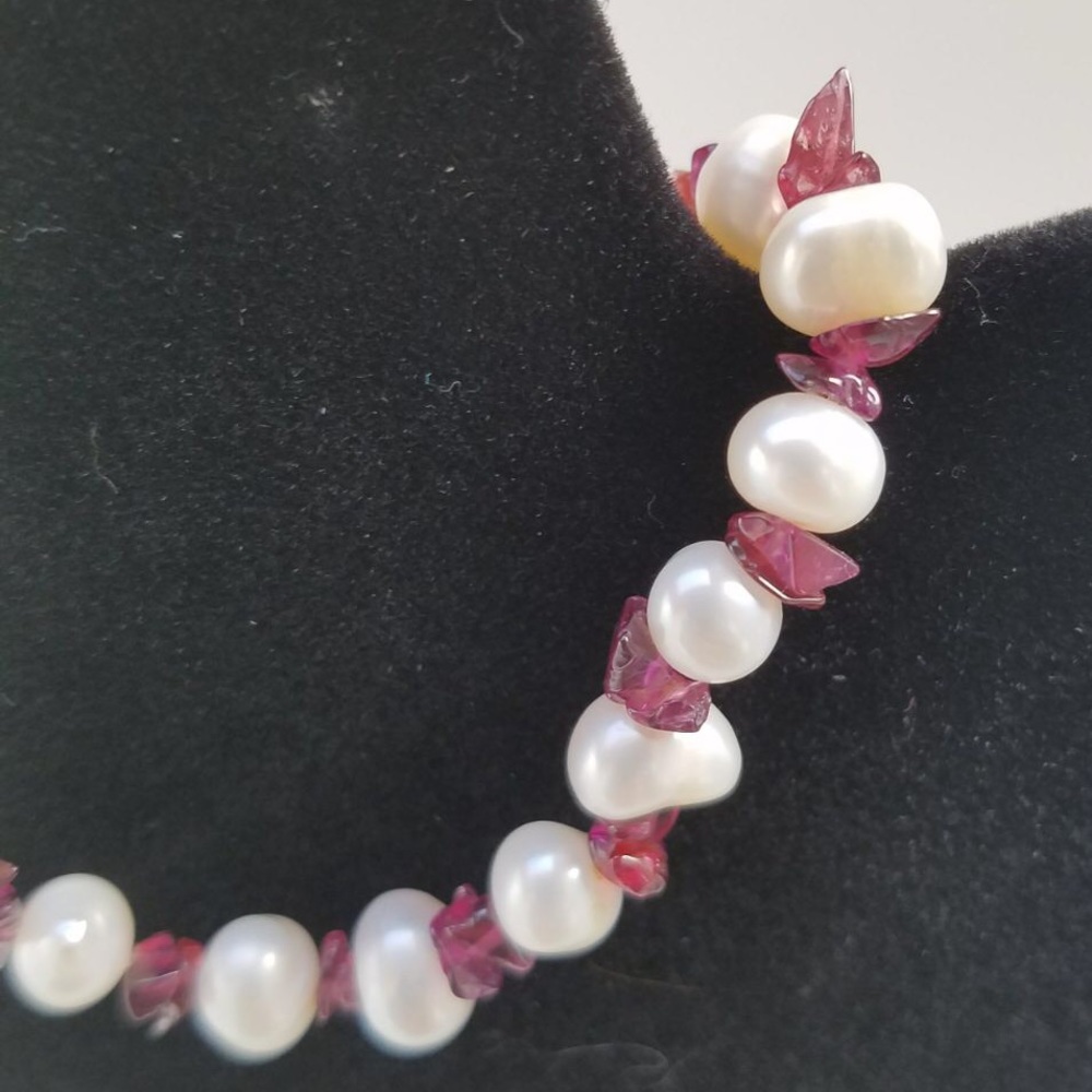 🍂Simplistic Pearl Bracelet🍂 - Picture 3 of 3